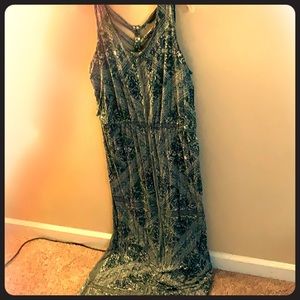 Green patterned maxi dress